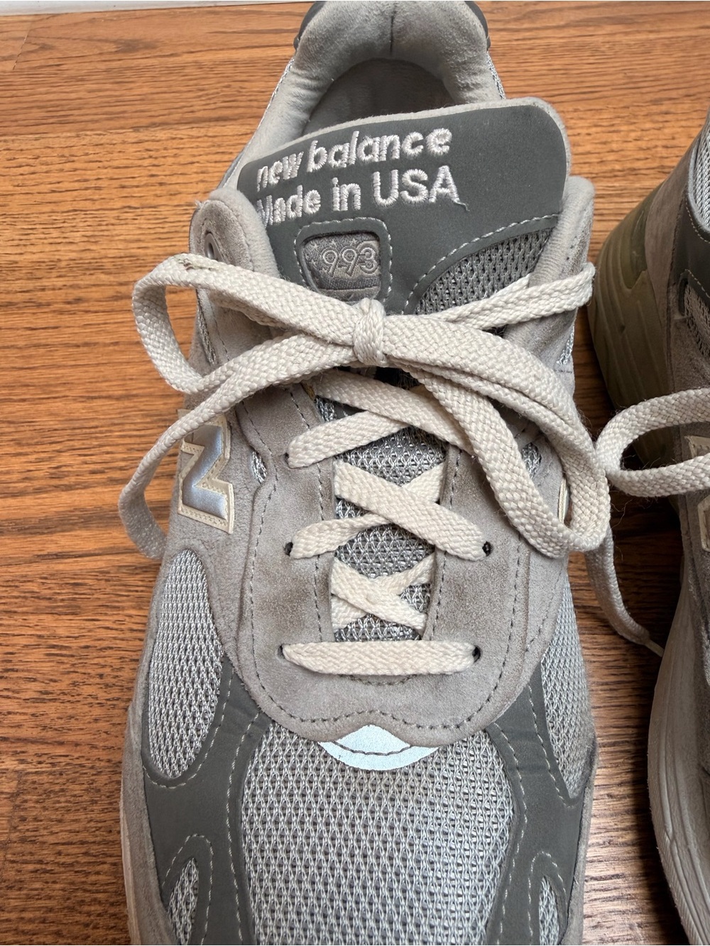 New Balance Made in the USA Grey 993 Classic Sneakers Women’s - Picture 5 of 11